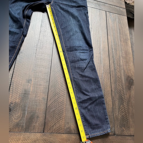 Express Legging Low-Rise - Picture 2 of 6